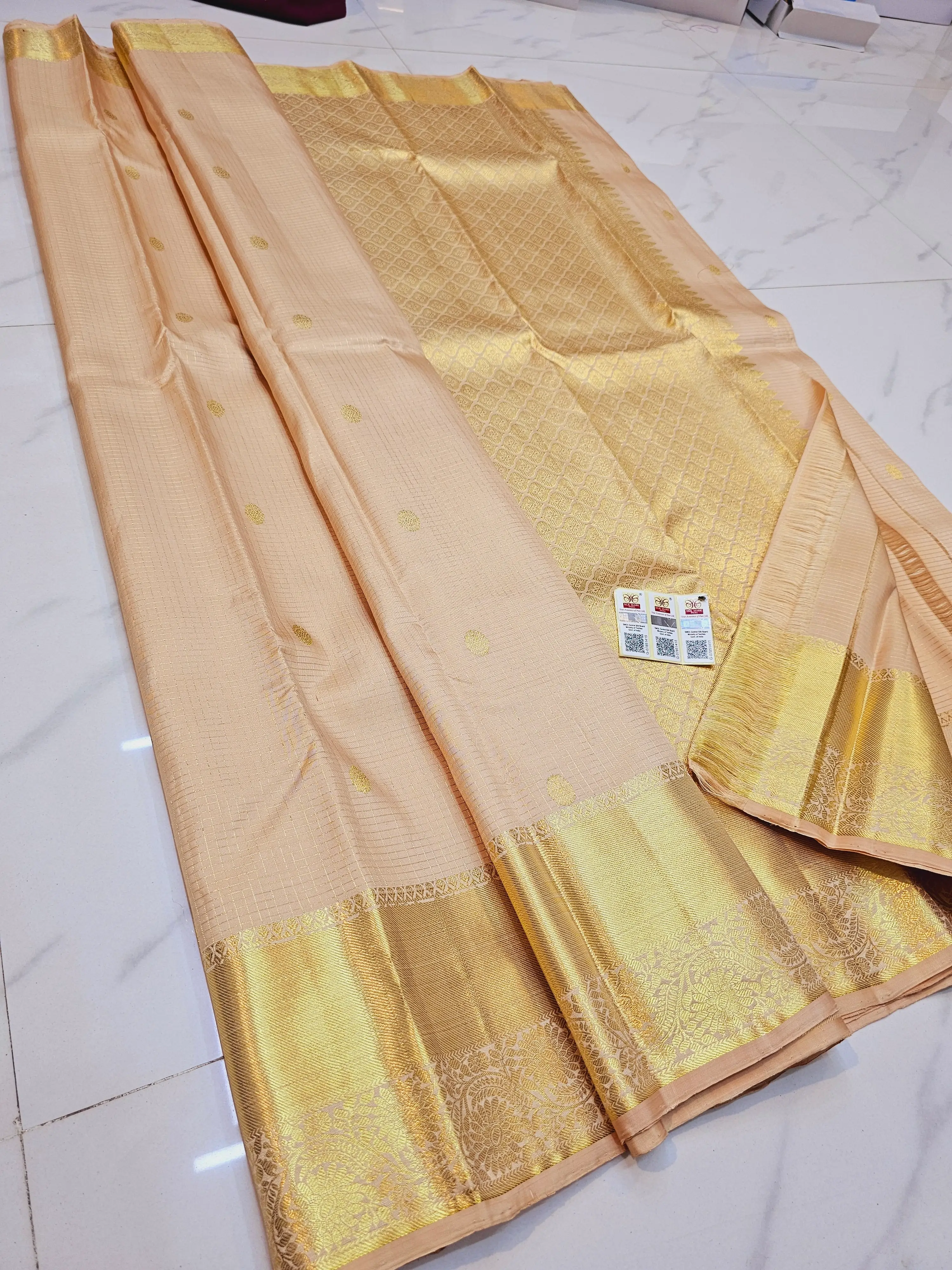 Kanchipuram_Handloom_Traditioanl_Peacoack_Pattu