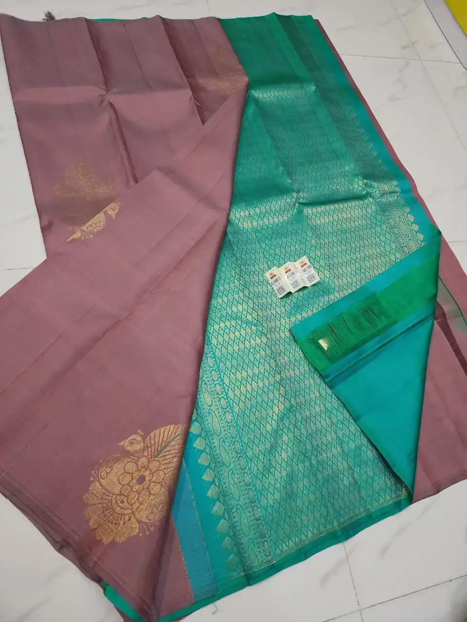 Kanchipuram_Handloom_Without_Border_Silk_Sarees